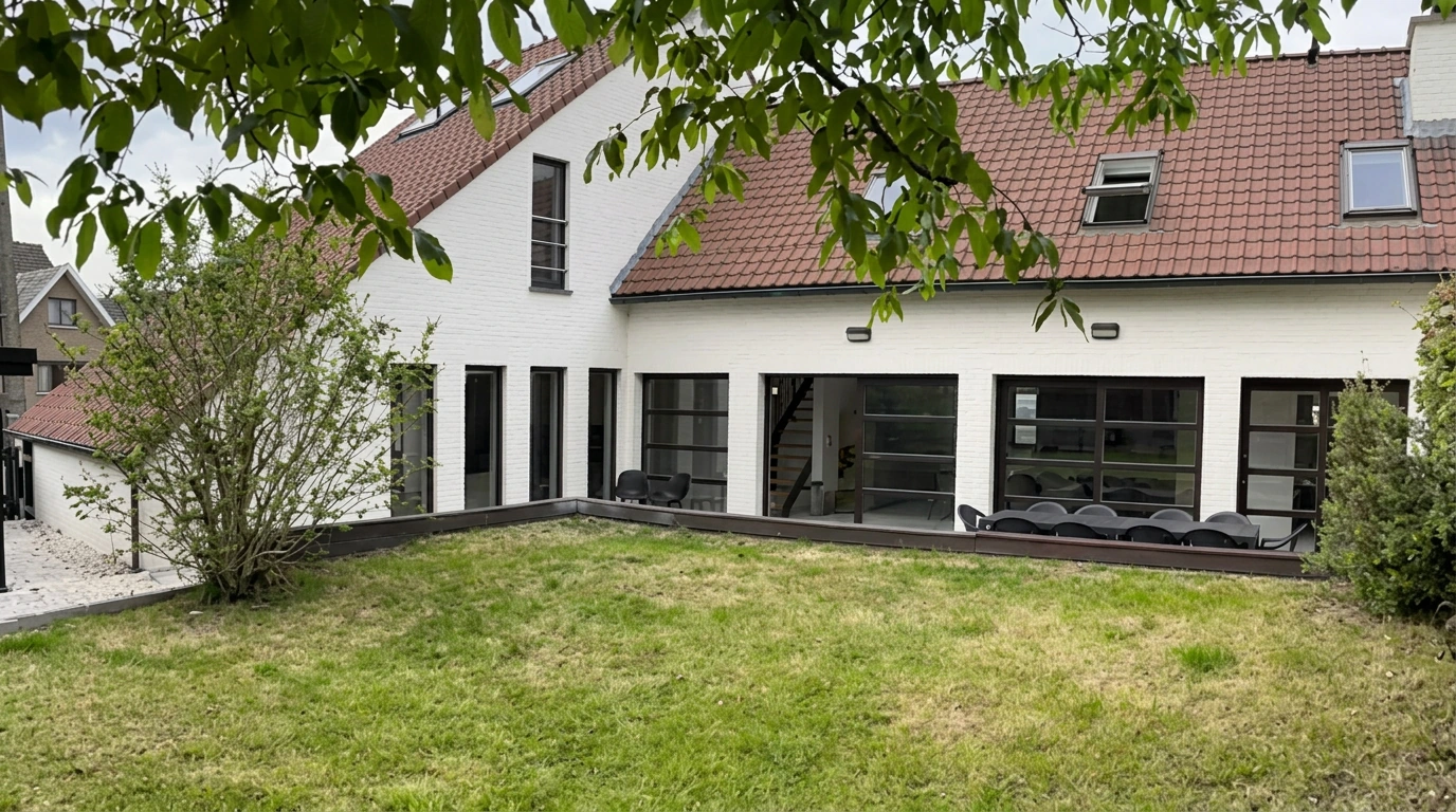 Corporate housing in Brussels — House Botanique and its garden